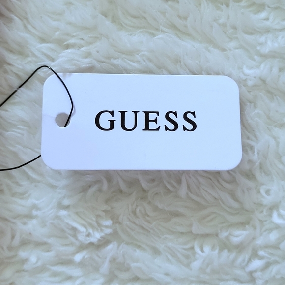 Guess❓️ "Finnian" Wristlet - NWT - Picture 7 of 16